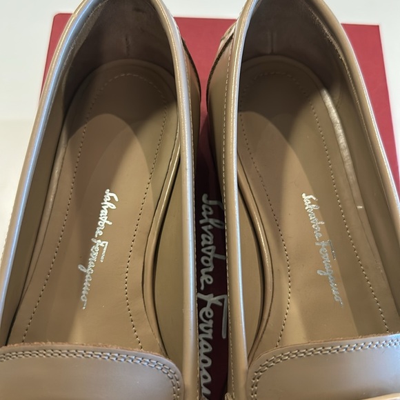 Salvatore Ferragamo Vivaldo nude loafers - Picture 8 of 10